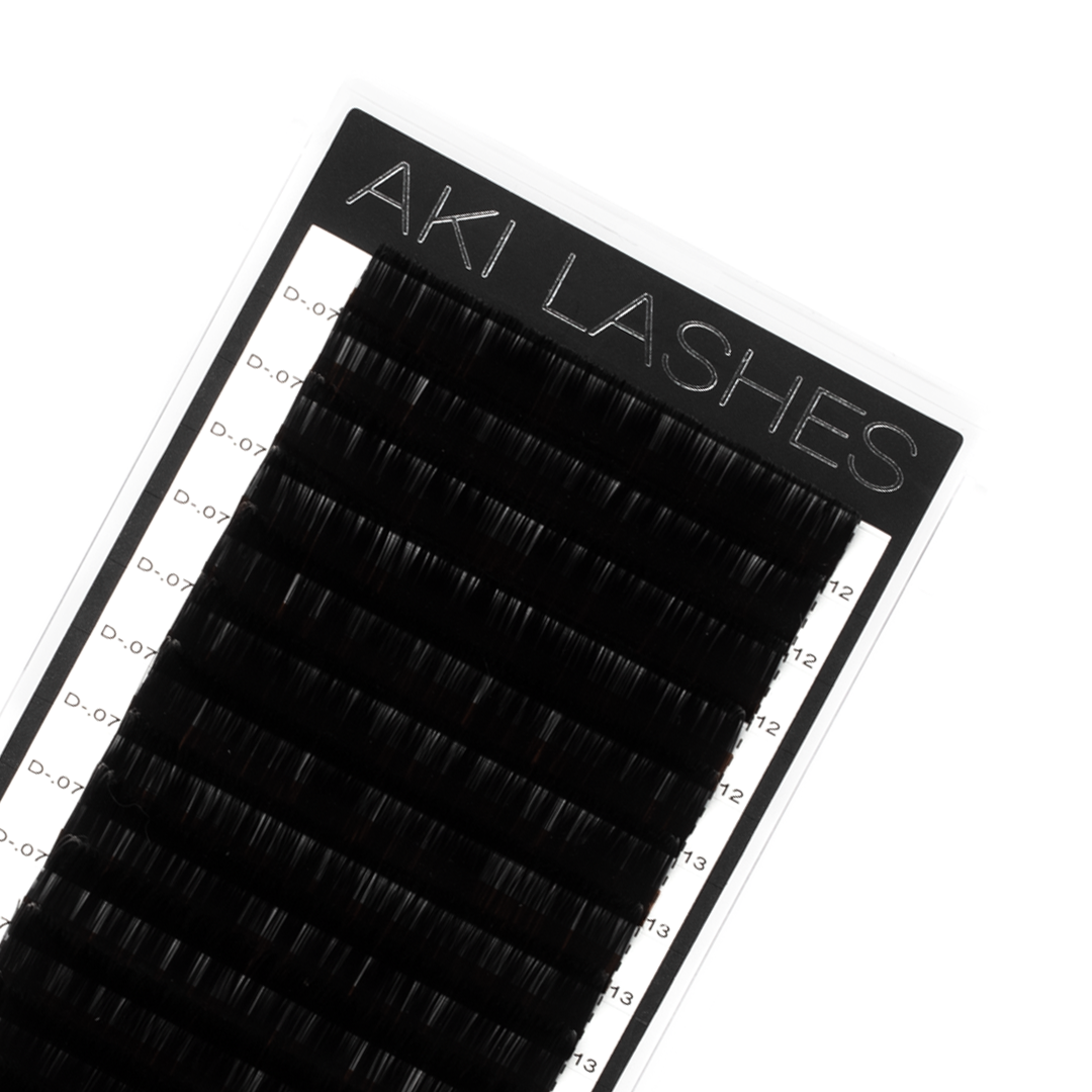 .07 Volume Lashes Mixed Length - Aki Lashes