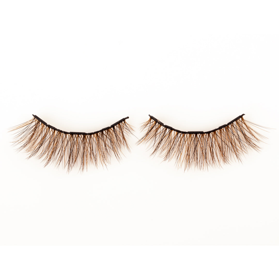Amanda - Aki Lashes
