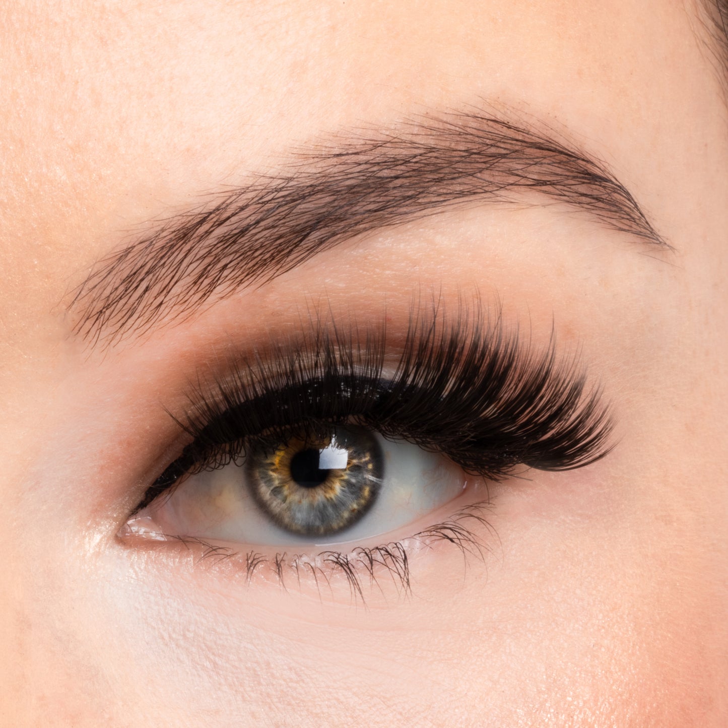 Glow Up (Magnetic) - Aki Lashes