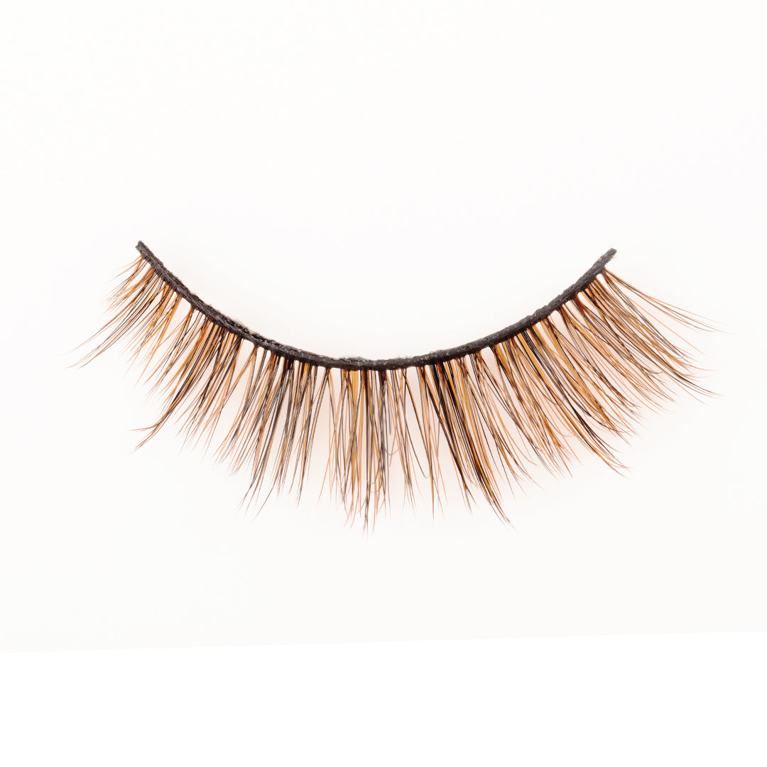 Kat - Aki Lashes