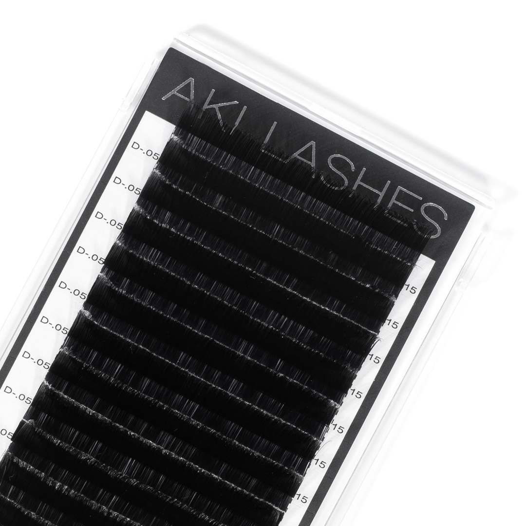 .05 Volume Lashes Single Length - Aki Lashes