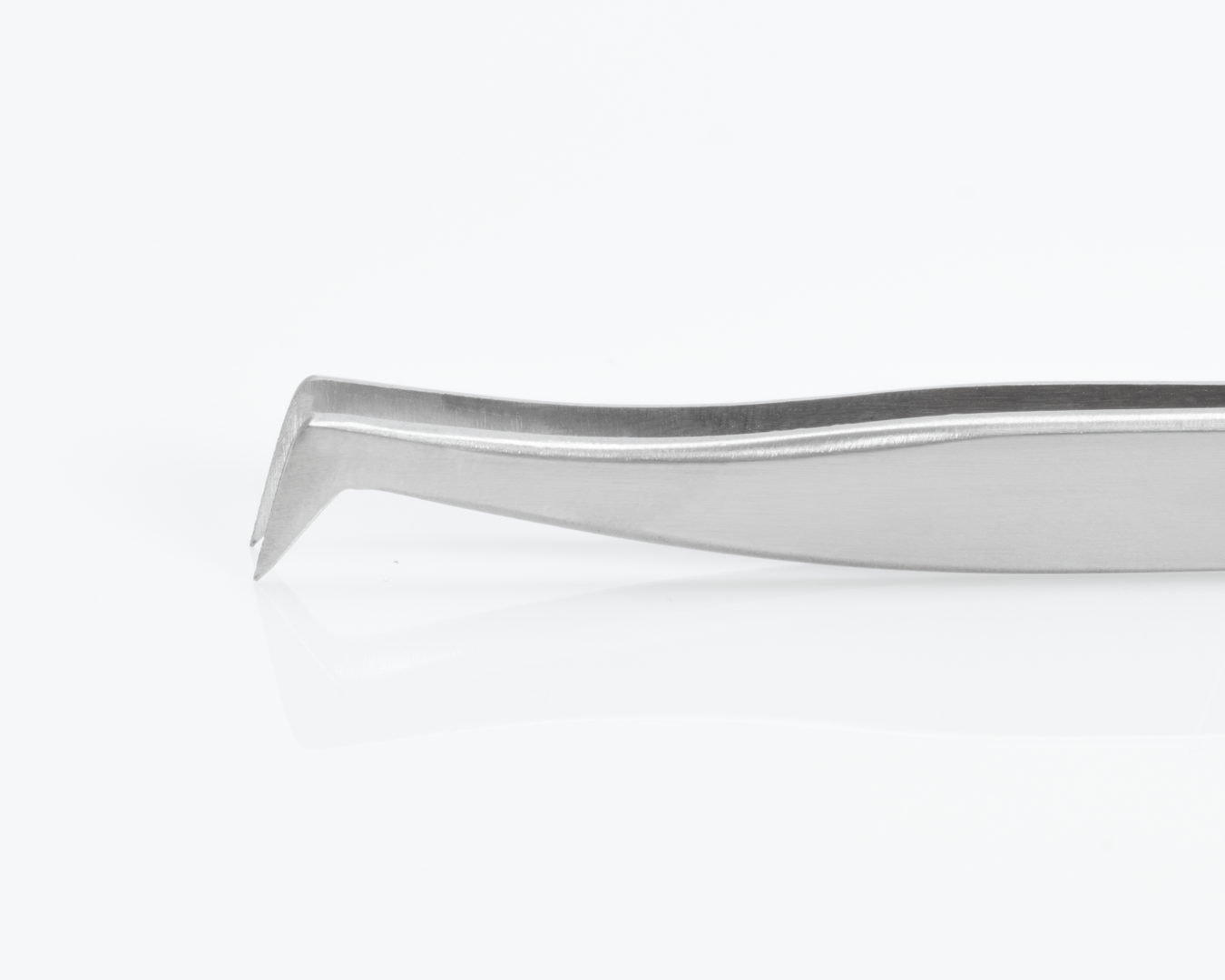 AKI001 - Volume Tweezer - Aki Lashes