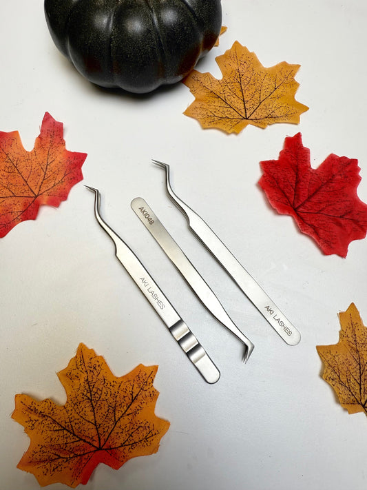 Fall for Flawless Fans: This Season’s Must-Have Volume Tweezers