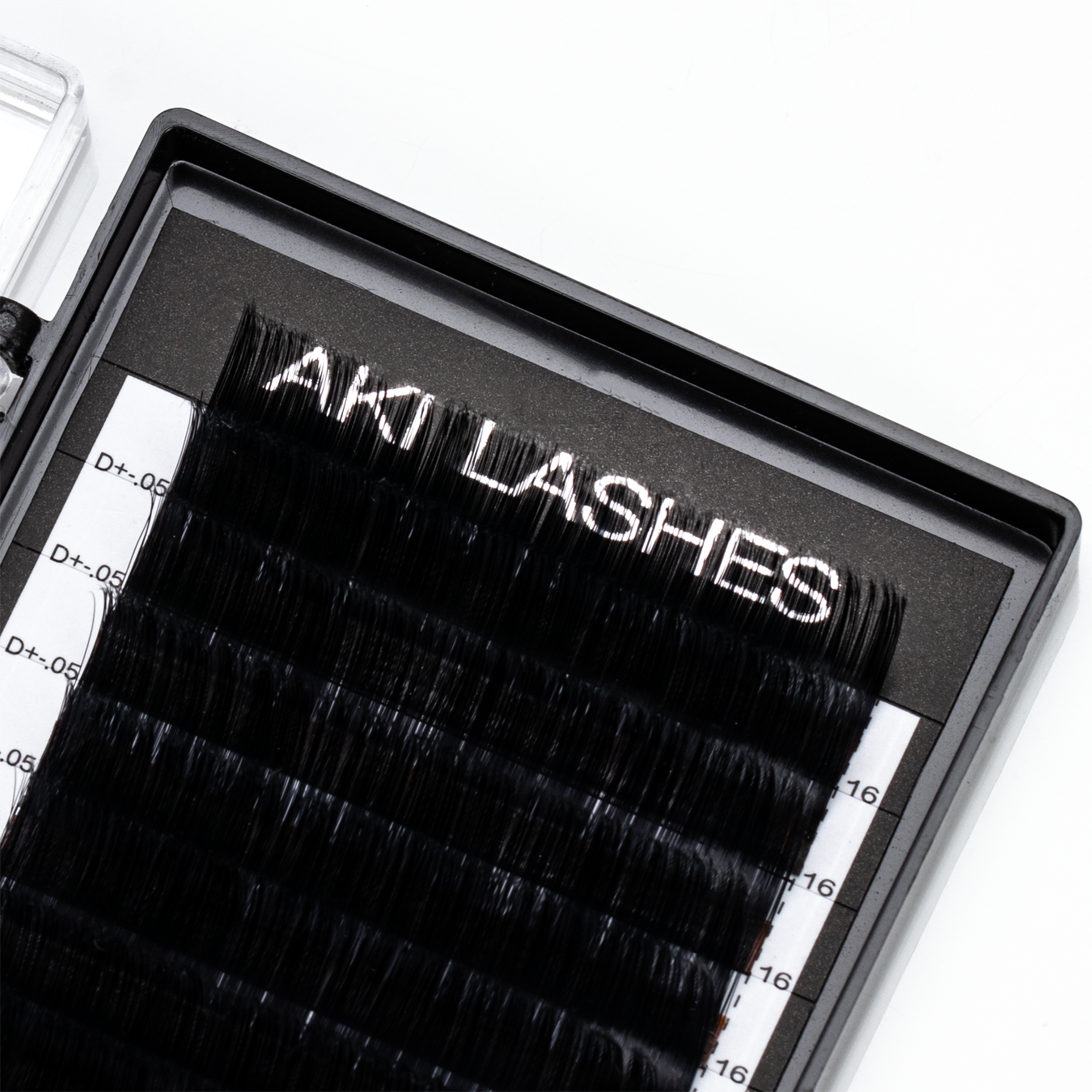 .05 Volume Lashes Single Length - Aki Lashes