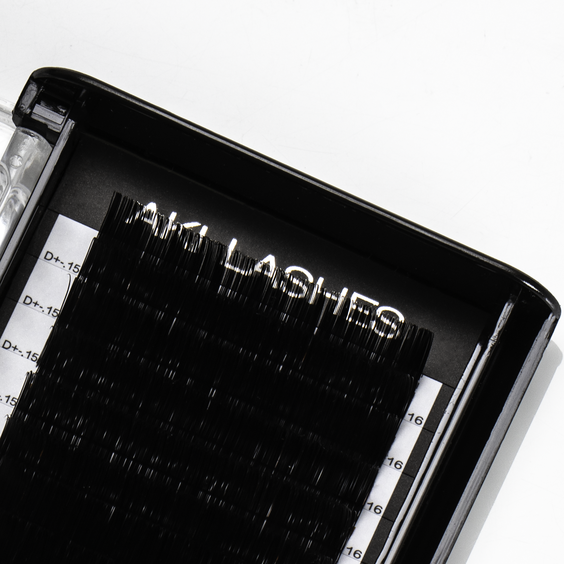 0.15 Classic Lashes Mixed Length - Aki Lashes