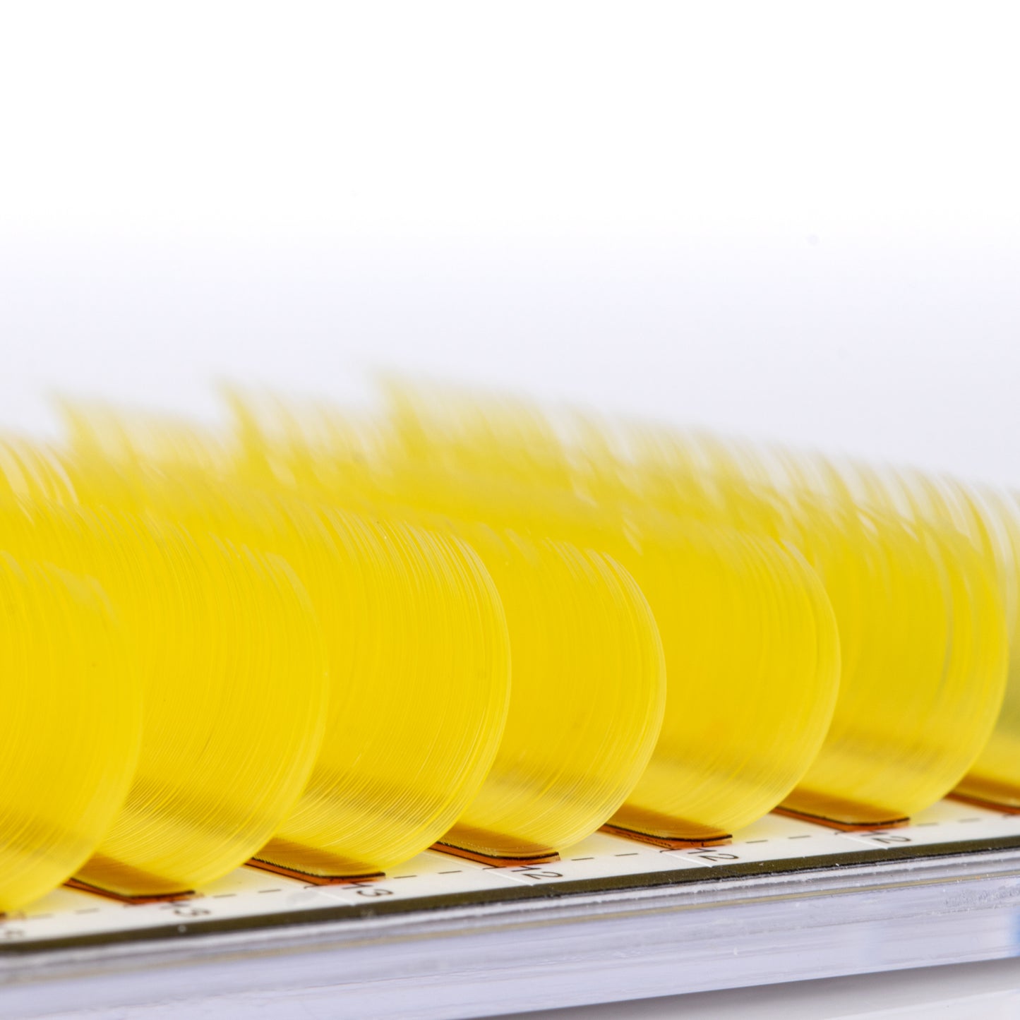 Yellow Colored Lashes - Volume 0.07 Diameter Mixed - Aki Lashes