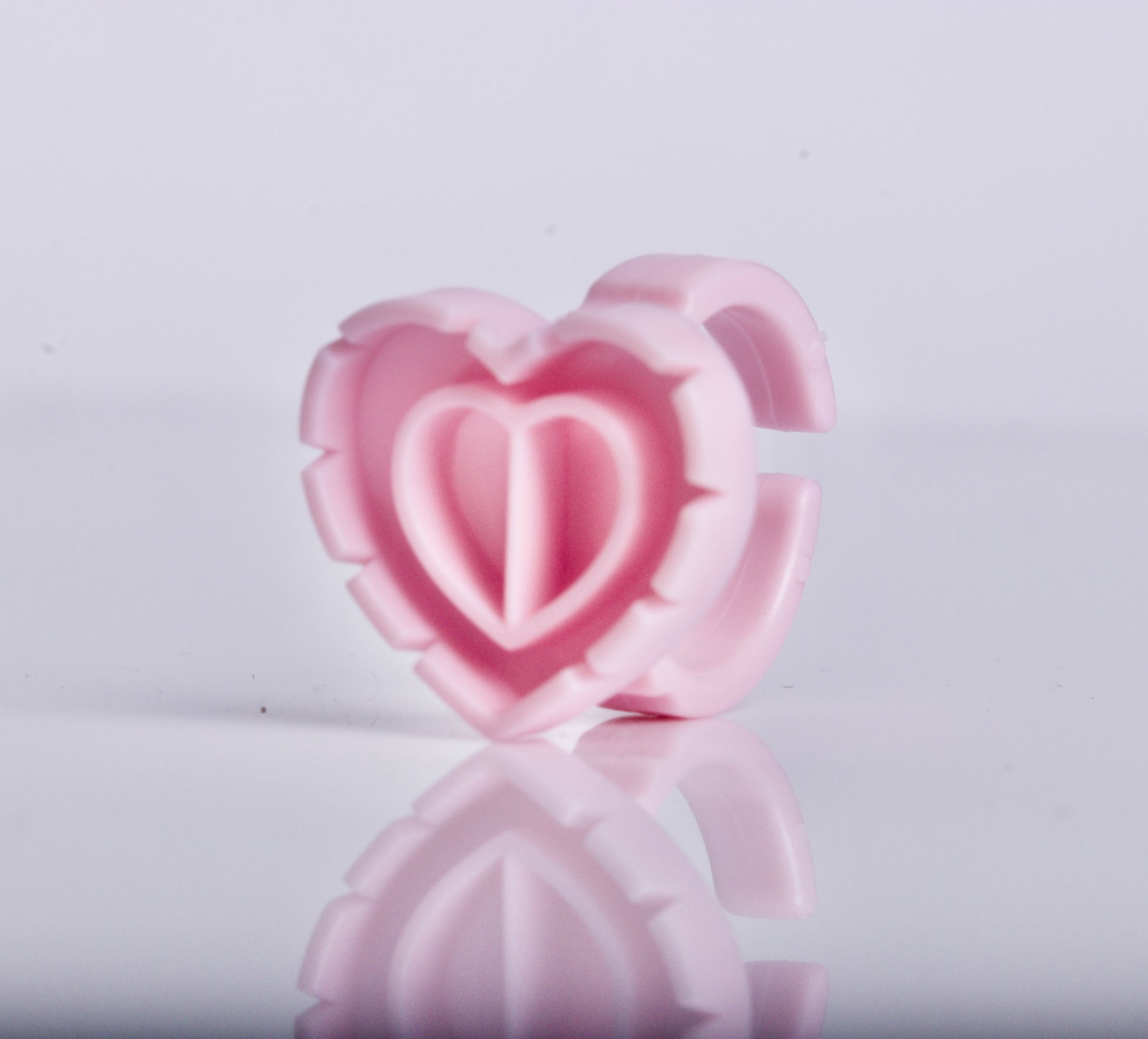 Heart Shaped Glue Rings - Aki Lashes