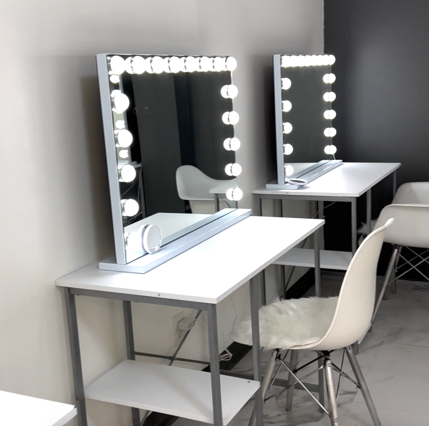 Rent Make Up Studio