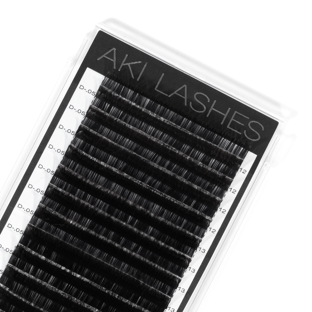 .05 Volume Lashes Mixed Length - Aki Lashes